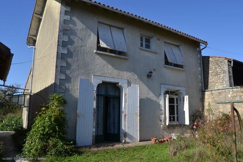 Location Appartement Rdc Avec Un Petit Jardin Vers Louhans