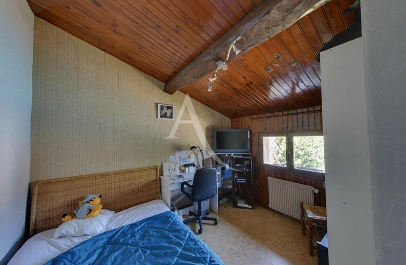 Maison Maison De La Literie Fait Peau Neuve Journal Diagonale