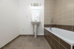 Location Appartement Vitrolles 13 17 Annonces Immobilieres A Vitrolles A Vendre A Louer