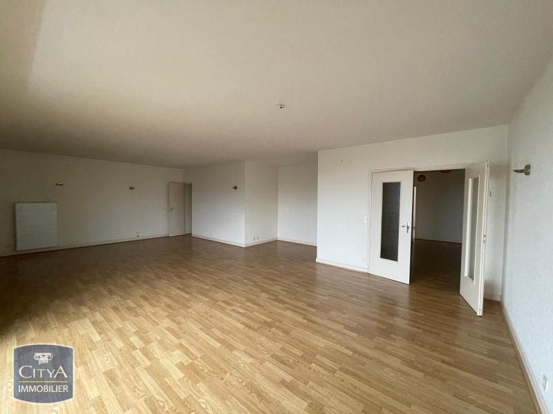 Location appartement 5 pièces Châteauroux Centreville Les Marins