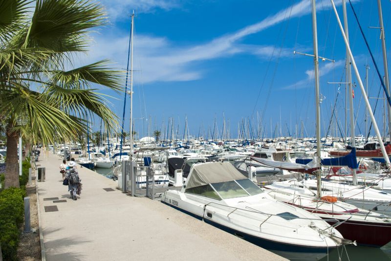 Le Domaine d'Azur Saint Laurent du Var (6) : Programme immobilier neuf Les  nouveaux constructeurs